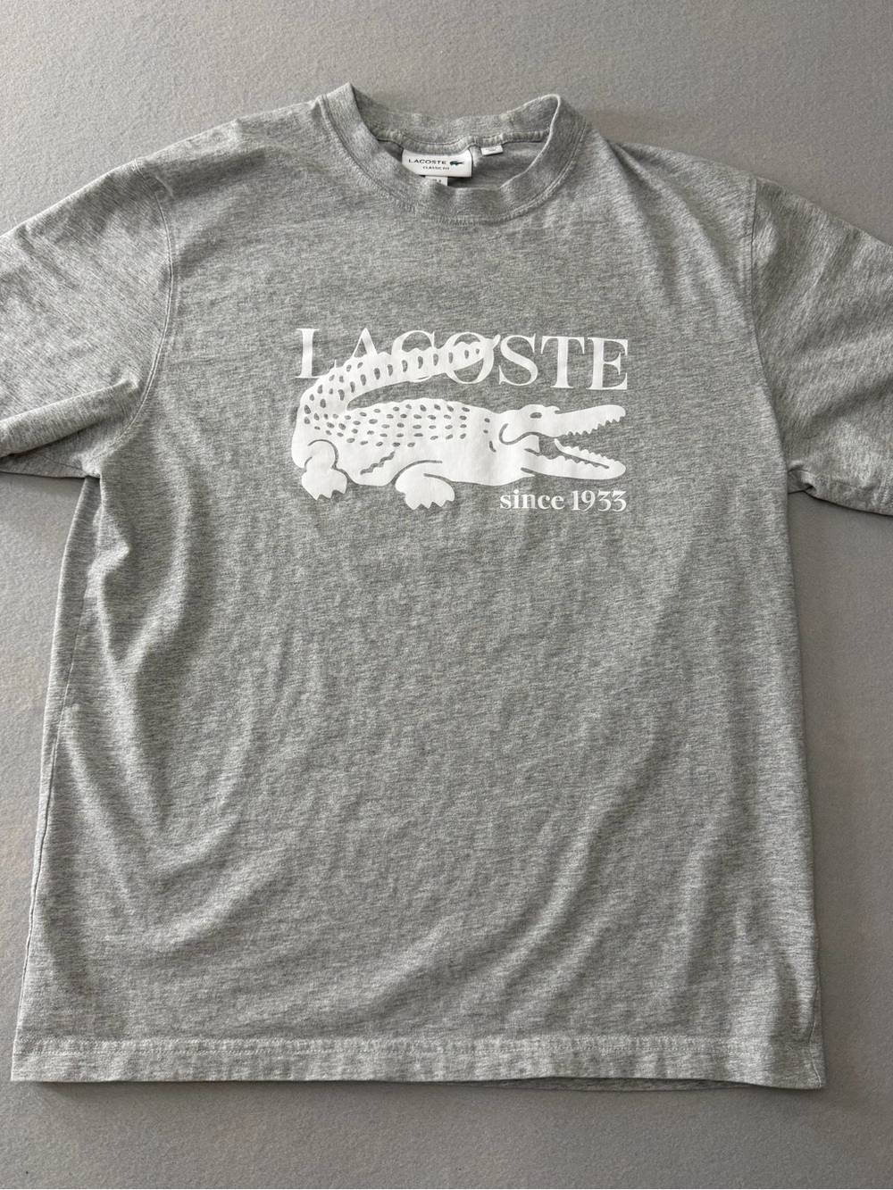 194/514 Lacoste Classic Fit Graphic T-Shirt Gray Crocodile Logo Men’s Size S